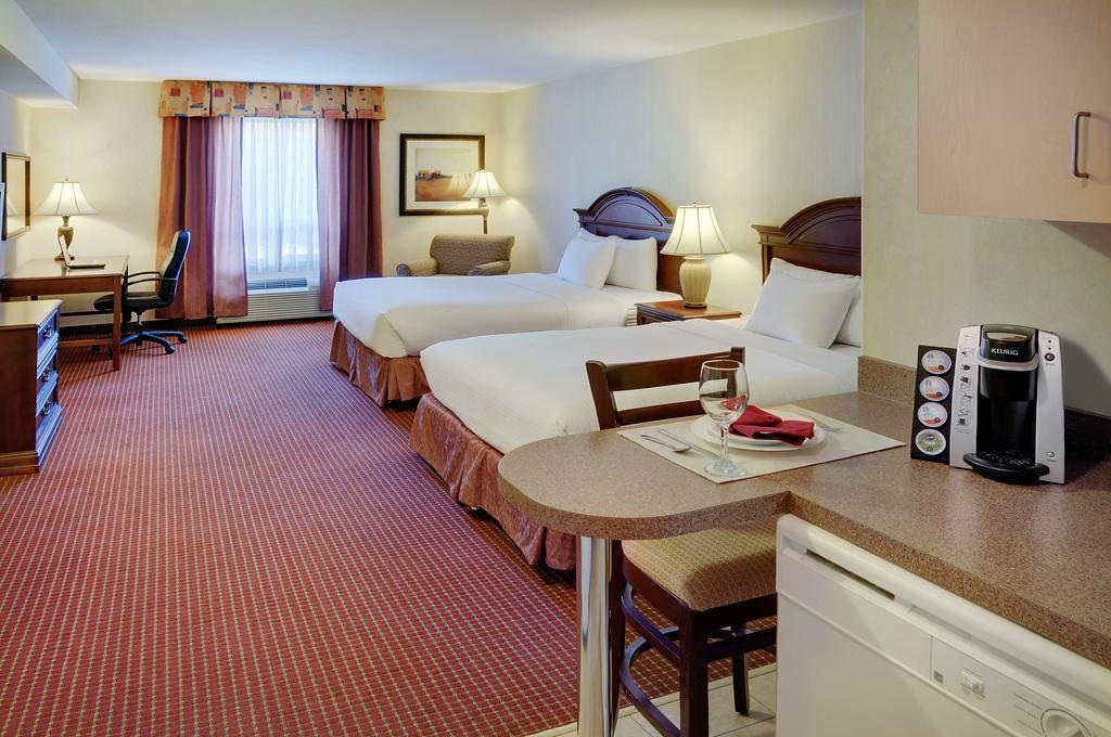 Pomeroy Inn And Suites Chetwynd Стая снимка